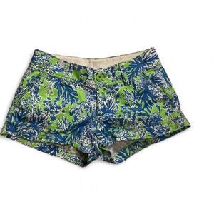 Lilly Pulitzer in the garden Walsh shorts
